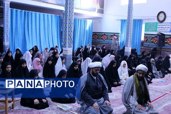  اعتکاف دانش‌آموزی در فضایی معنوی و آرام در ملارد