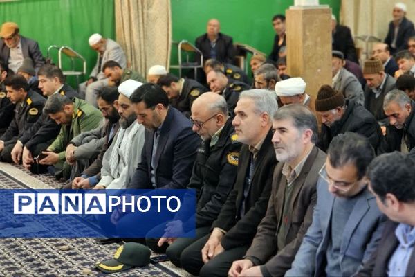  نماز عبادی، سیاسی جمعه با رنگ و بوی دهه فجر در فاروج