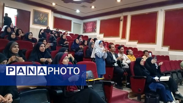 برگزاری کارگاه آموزشی پیشتازان شهرستان ساوجبلاغ 