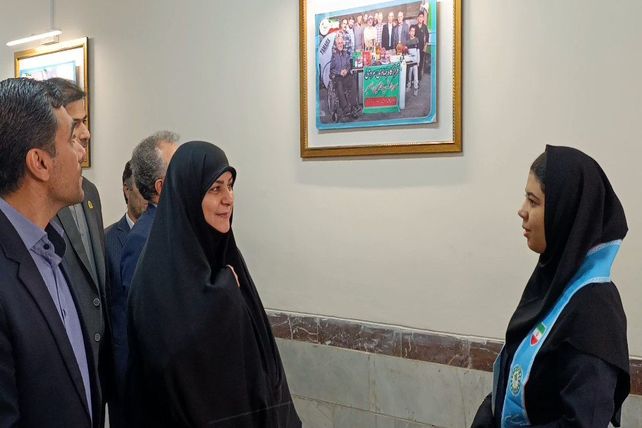 بازدید مدیرکل امور شاهد وزارت آموزش و پرورش از دبیرستان شاهد زینبه