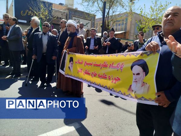 مراسم راهپیمایی روز قدس در شهرستان کاشمر با حضور پررنگ مردم برگزار شد