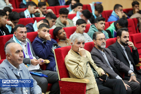 مراسم آموزش کاروان‌های عمره دانش‌آموزی به دانش‌آموزان عازم سرزمین وحی