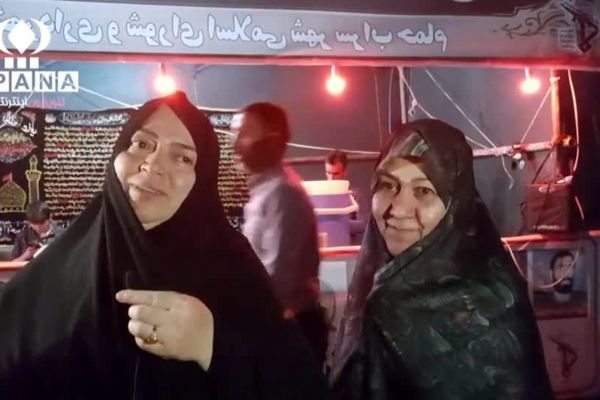 خدمت‌رسانی شبانه‌روزی موکب‌داران در استان ایلام