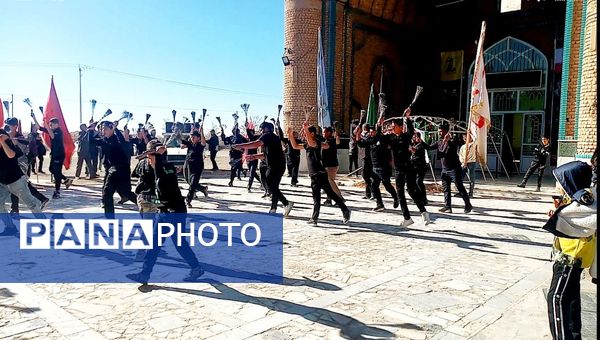برپایی هیئت حسینی به مناسبت شهادت حضرت زهرا در روستای ارغا