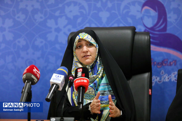  گردهمایی کارشناسان مسئول امور زنان و خانواده آموزش‌ و پرورش