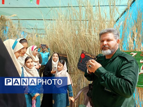 بازدید دانش آموزان دبستان سمیه از کنگره ملی شهید مدرس