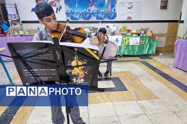 کارگاه تولید محتوا و برپایی نمایشگاه پژوهش در دبستان بانو ابوالوفا ناحیه دو شهرری 