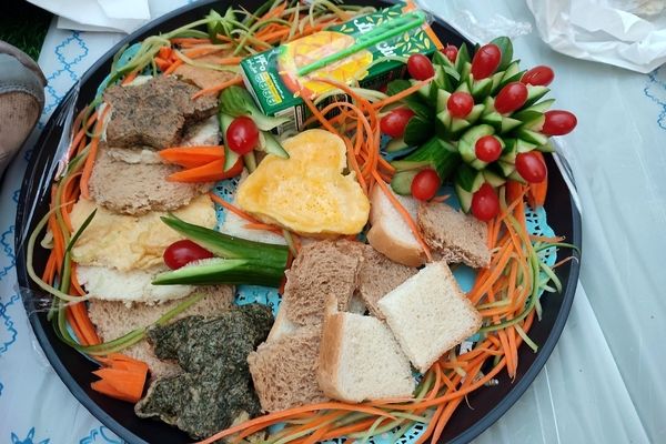 برگزاری مراسم صبحانه سلامت در دبستان نیلوفر رفیعی ناحیه دو شهرری 