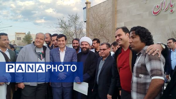  وزیر ورزش و جوانان کشور از تعدادی از پروژه های عمرانی ورزشی  کاشمر بازدید کرد 