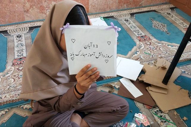 گرامیداشت روز دانش‌آموز در مدرسه شکوه زاویه 