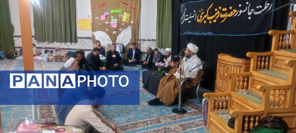 حضور ۷۲ دانش‌آموز دختر معتکف به نیت ۷۲ شهید کربلا در مسجد باب الحوائج شیروان