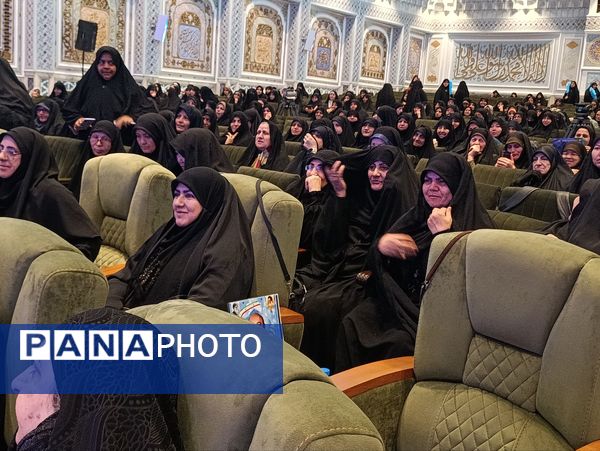 نشست ویژه بانوان پیرغلام حسینی در مشهد؛ جلوه‌ای از هم‌افزایی و معنویت