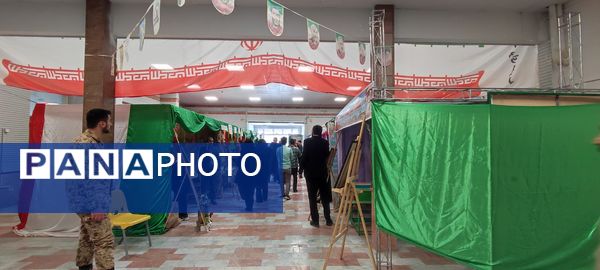 برگزاری یادواره شهدای فرهنگی و دانش‌آموزی در سالن غدیر شهرستان شیروان