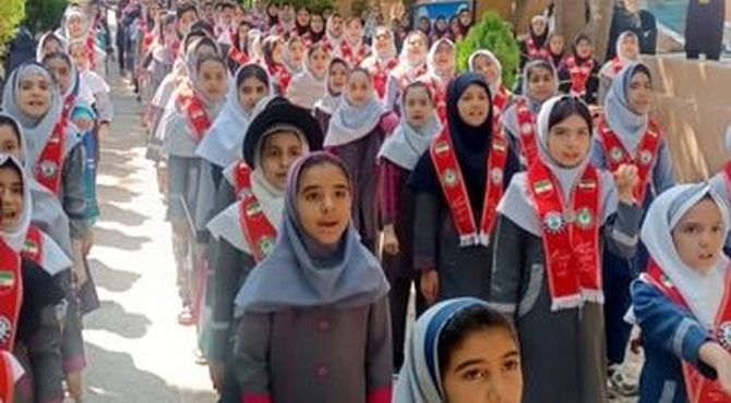 بازدیداستانی از فعالیت های سازمان دانش آموزی پیشتازان دردبستان شاهد فاطمه الزهرا(س)شیراز 

