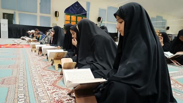  برگزاری محفل انس با قرآن با حضور قاریان برتر کشوری در مارگون