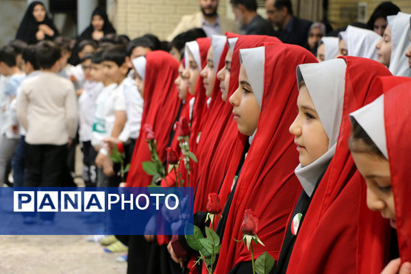 جشن دانش‌آموزی سالروز تولد شهید مهدی هندویان