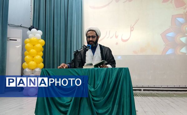 اعزام دانش‌آموزان دختر مدارس کهریزک به اردوی راهیان نور