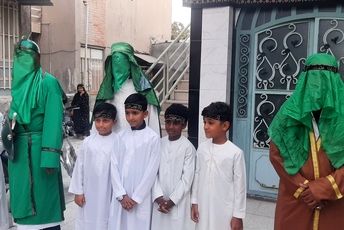 حرکت نمادین کاروان امام حسین(ع) از مدینه به کربلا در میناب برگزار شد  