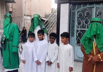 حرکت نمادین کاروان امام حسین(ع) از مدینه به کربلا در میناب برگزار شد  