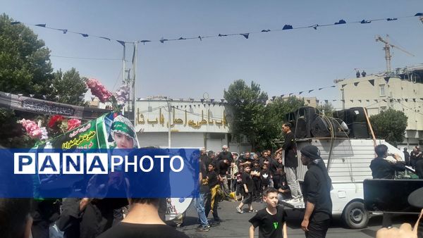  مراسم باشکوه ظهر عاشورا در امامزاده حسن کرج
