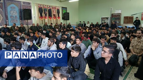 گرامیداشت شهید رمضانعلی چوبداری و تشییع شهید گمنام در دبیرستان معلم ساوجبلاغ 