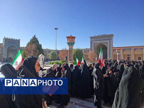 آرامگاه مدرس کاشمرصحنه تجدید میثاق بسیجیان در هفته بسیج  