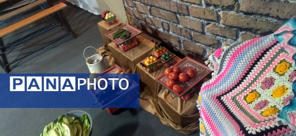 حضور دانش‌آموزان دختر در پنجمین روز کنگره ۵۵۸۰ شهید استان البرز