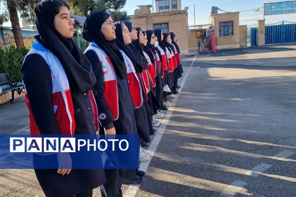  مانور زلزله در مدرسه فرزانگان ورامین