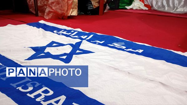 برپایی نمایشگاه هفته بسیج در مصلی فردیس