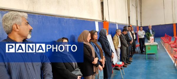 انتخابات انجمن اولیای و مربیان در مدرسه شهدای فرهنگی شهرستان شیروان