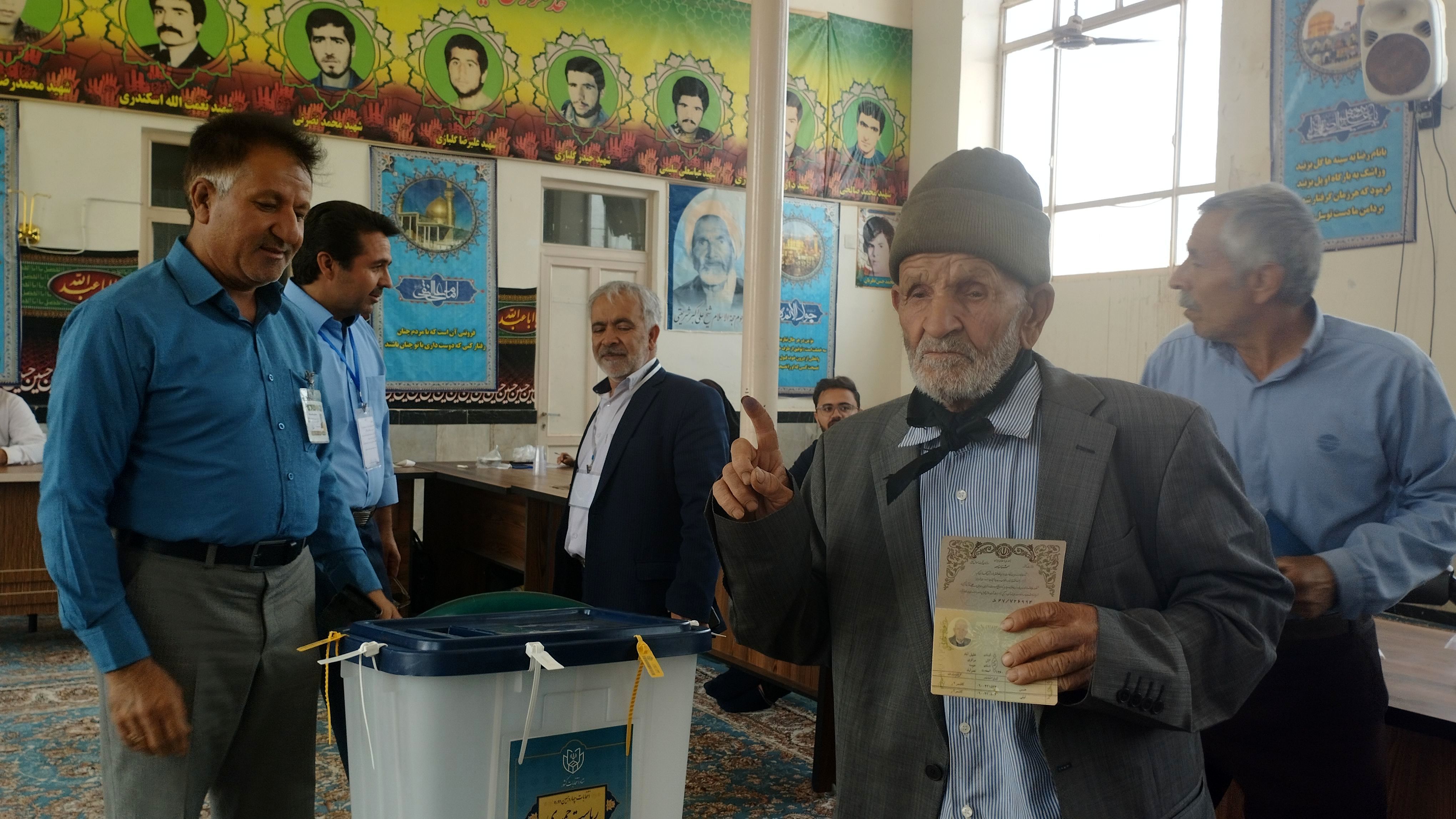 حضور مردم شهرستان خلیل آباد در چهاردهمین دوره انتخابات ریاست جمهوری