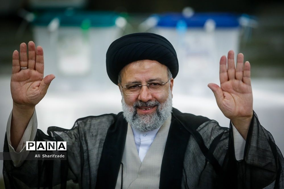  شهید رئیسی الگوی جدیدی در حکمرانی اسلامی در ارتباط و تعامل با مردم ایجاد کرد