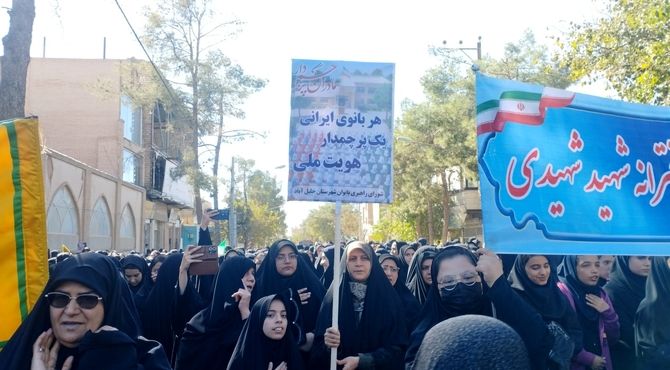 اقتدار ملت ایران در راهپیمایی روز ۱۳ آبان شهرستان خلیل‌آباد 