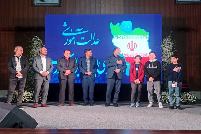 نشست طرح نماد در تالار تربیت ؛ گامی برای تقویت مراقبت اجتماعی دانش‌آموزان 