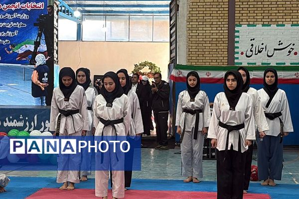 انتخابات شور انگیز ورزشی با حضور مسئولین آموزش و پرورش و جوانه های ورزش در اسلامشهر 