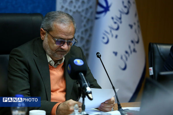 نشست صمیمانه وزیر آموزش و پرورش با مدیران مدارس