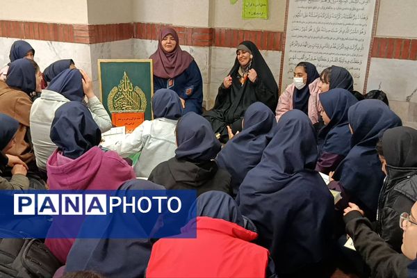 محفل انس با قرآن کریم در مدرسه نرگس و فرهیختگان2 پردیس