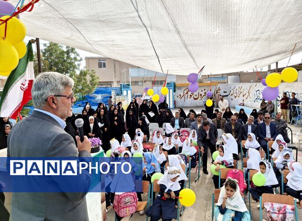 آیین نواختن زنگ شکوفه ها و جوانه ها در شهرستان خلیل‌آباد 