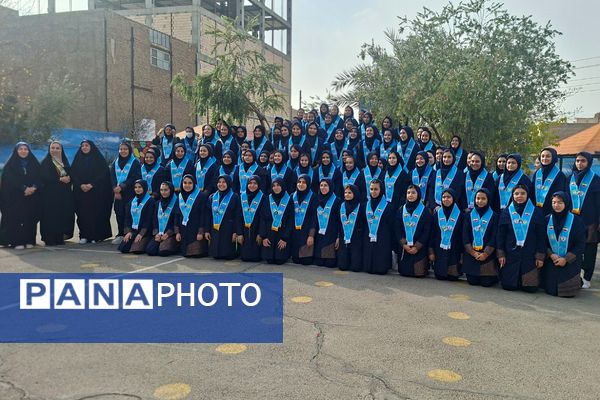 جلوه‌هایی از سرود همگانی مدرسه نمونه‌دولتی تمام ساحتی ارشاد قرچک