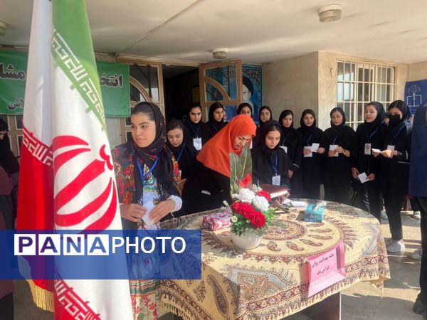 انتخابات همیار مشاور به‌مناسبت هفته بهداشت‌روان در آموزشگاه تلاش شهرستان بجنورد