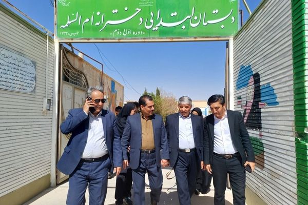 بازدید معاون آموزش متوسطه اداره‌کل آموزش و پرورش استان از مدارس شهرستان جاجرم 