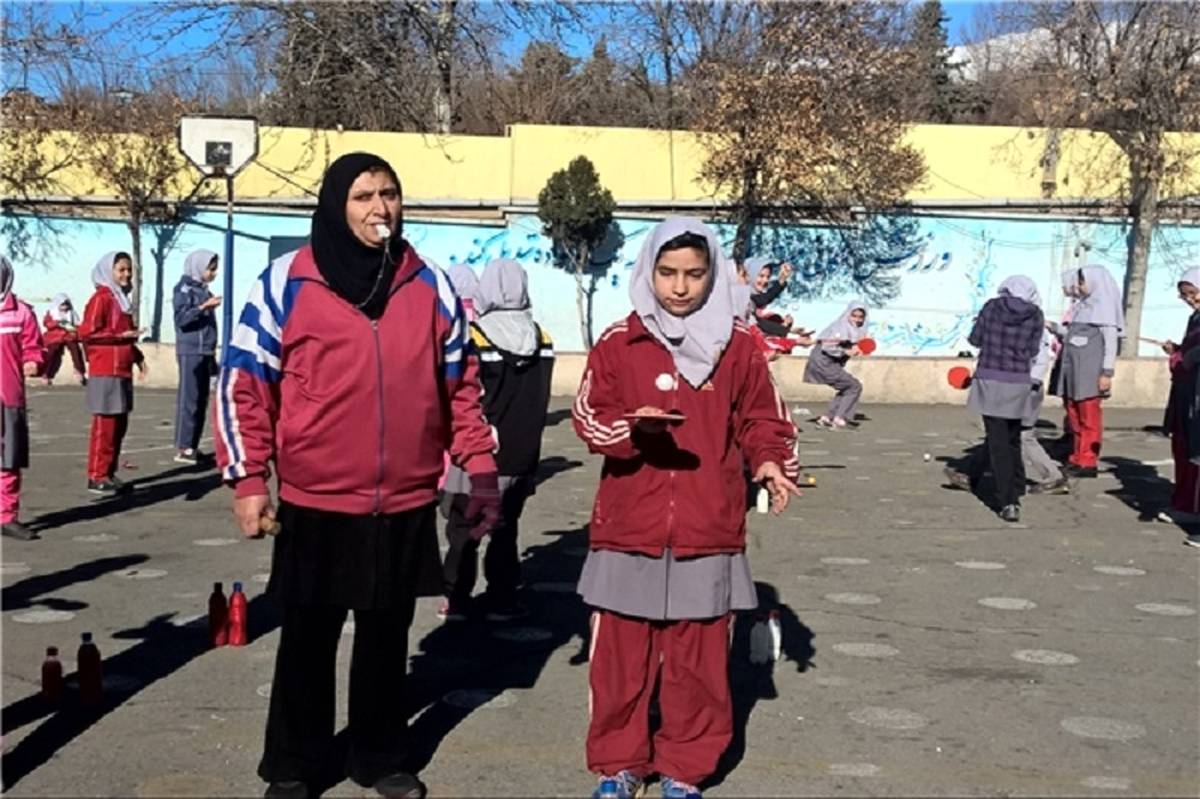 مربیان مدارس نخستین کسانی هستند که استعداد ورزشی دانشآموزان را کشف میکنند