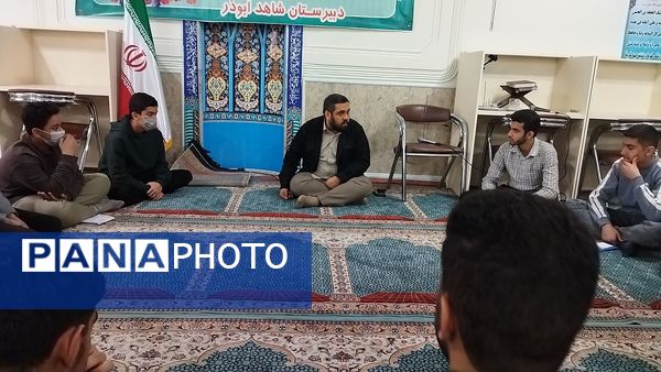 آموزش مداحی در دبیرستان شاهد ابوذر غفاری نیشابور 