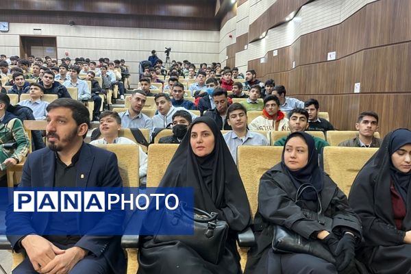  طرح ایمن‌سازی پدران موتورسوار در روز بیمه در مجموعه فرهنگی باقرالعلوم شهرستان قدس