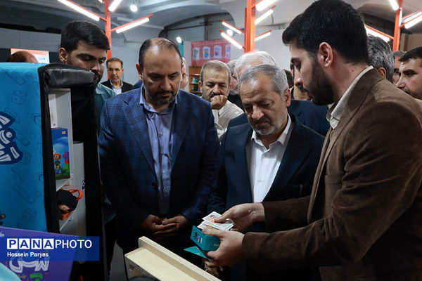 بازدید وزیر آموزش و پرورش از سی‌وششمین نمایشگاه بین‌المللی کتاب تهران 