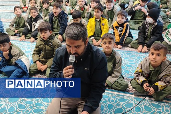 آیین سه‌شنبه‌های مهدوی در مدرسه شهید حسین غفاری