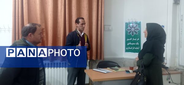 جلسه دیدار چهره به چهره والدین با دبیران در کاشمر
